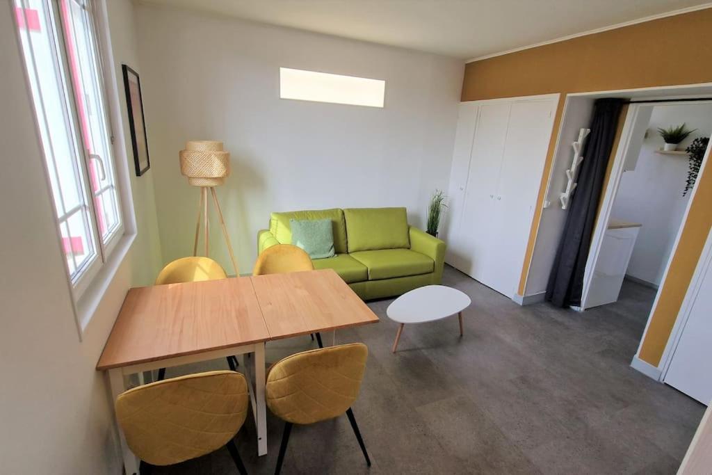 Appartement Ouistreham Proche Centre Et Plage Exterior photo