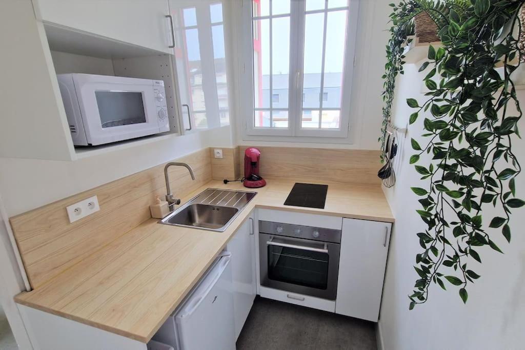 Appartement Ouistreham Proche Centre Et Plage Exterior photo